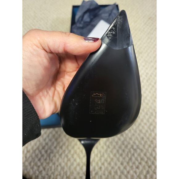 sergio rossi Size 37 1/2 Black And Gold Pump - Picture 8 of 11